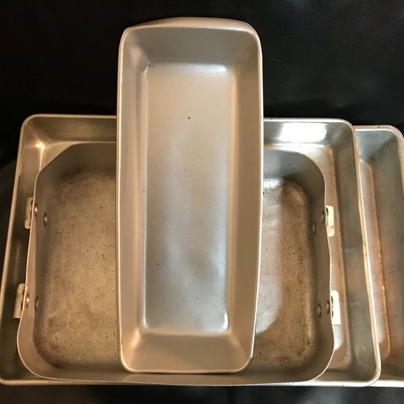 Lot of 4 aluminum bake pans - Picture 1 of 6